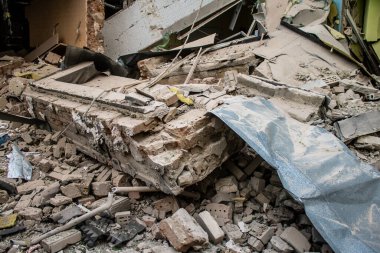 Kharkiv, Ukrayna, 23 Haziran 2024 KAB güdümlü Rus UMPK KAB 250 güdümlü bombasıyla Kharkiv 'deki Avtorska Shkola Boyko okulu hava saldırısı yaşadı. Okulun içinde ve dışında maddi hasar tespit edildi.