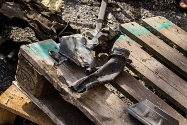 Kharkiv, Ukrayna, 23 Haziran 2024 KAB güdümlü Rus UMPK KAB 250 güdümlü bombasıyla Kharkiv 'deki Avtorska Shkola Boyko okulu hava saldırısı yaşadı. Okulun içinde ve dışında maddi hasar tespit edildi.