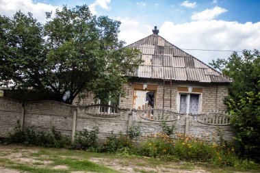 Kupiansk, Ukrayna, 24 Haziran 2024 Kupiansk şehri savaş bölgesinde. Şehir, Rus bombardımanı ile daha sert darbe aldı. Sivil altyapı Rus ordusunun olağan hedefi..