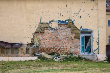 Kupiansk, Ukrayna, 24 Haziran 2024 Kupiansk şehri savaş bölgesinde. Şehir, Rus bombardımanı ile daha sert darbe aldı. Sivil altyapı Rus ordusunun olağan hedefi..