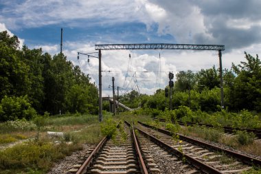 Kupiansk, Ukrayna, 24 Haziran 2024 Kupiansk şehri savaş bölgesinde. Şehir, Rus bombardımanı ile daha sert darbe aldı. Sivil altyapı Rus ordusunun olağan hedefi..