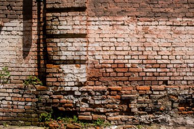 Derhachi, Ukrayna, 27 Haziran 2024 Derhachi kasabasındaki Hasarlı Sivil altyapı. Rus kuvvetleri Kharkiv Oblastı 'ndaki Derhachi kasabasını güdümlü bir hava bombasıyla vurdular..