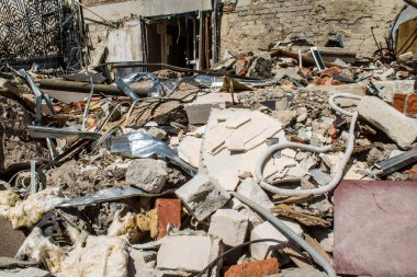 Kramatorsk, Ukrayna, 6 Temmuz 2024. Kramatorsk 'ta popüler bir restoran Haziran 2023' te bir Rus Iskander füzesiyle vuruldu.