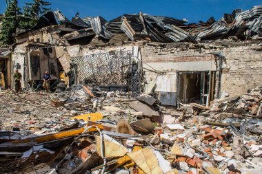 Kramatorsk, Ukrayna, 6 Temmuz 2024. Kramatorsk 'ta popüler bir restoran Haziran 2023' te bir Rus Iskander füzesiyle vuruldu.