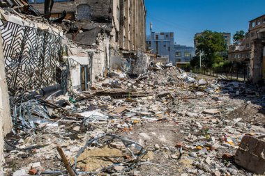 Kramatorsk, Ukrayna, 6 Temmuz 2024. Kramatorsk 'ta popüler bir restoran Haziran 2023' te bir Rus Iskander füzesiyle vuruldu.