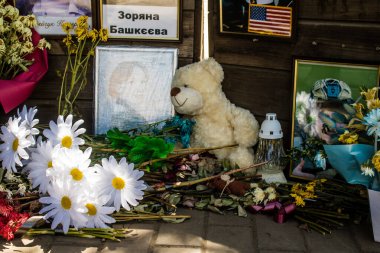 Kramatorsk, Ukrayna, 6 Temmuz 2024. Kramatorsk 'ta popüler bir restoran Haziran 2023' te bir Rus Iskander füzesiyle vuruldu.
