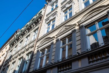 Lviv, Ukrayna, 18 Ağustos 2024 Lviv şehri. Rusya ile savaş sırasında, Lviv binaları Rus füzeleri tarafından tehdit ediliyor ve hedef alınıyordu. Altyapı ve binalar birincil hedeflerdir.