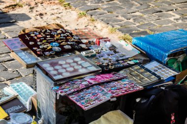 Lviv, Ukrayna, 19 Ağustos 2024 Ukrayna 'nın Lviv kentindeki bit pazarı..