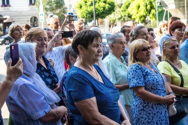 Lviv, Ukrayna, 18 Ağustos 2024 Ukrayna askeri bandosu Siver Orchestra 'nın Ukrayna' daki Lviv şehrindeki Ukrayna ordusuna bağış toplamak için verdiği bir konsere katıldı..