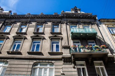 Lviv, Ukrayna, 23 Ağustos 2024 Lviv şehri. Rusya ile savaş sırasında, Lviv binaları Rus füzeleri tarafından tehdit ediliyor ve hedef alınıyordu. Altyapı ve binalar birincil hedeflerdir.