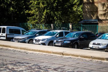 Lviv, Ukrayna, 23 Ağustos 2024 Lviv şehri. Rusya ile savaş sırasında, Lviv binaları Rus füzeleri tarafından tehdit ediliyor ve hedef alınıyordu. Altyapı ve binalar birincil hedeflerdir.
