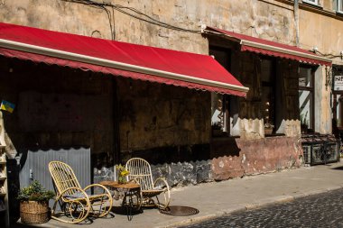 Lviv, Ukrayna, 25 Ağustos 2024 Lviv şehri. Rusya ile savaş sırasında, Lviv binaları Rus füzeleri tarafından tehdit ediliyor ve hedef alınıyordu. Altyapı ve binalar birincil hedeflerdir.