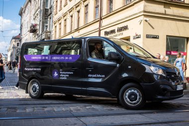 Lviv, Ukrayna, 30 Ağustos 2024 'te Lviv' deki Aziz Havariler Kilisesi 'nde Rus ordusuna karşı savaşta ölen Ukraynalı askerler için düzenlenen cenaze töreni..