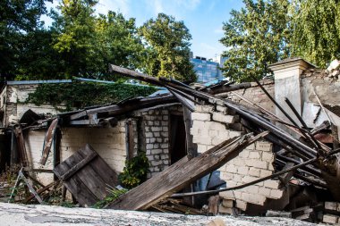 Kharkiv, Ukrayna, 11 Eylül 2024 Kharkiv şehri. Rusya ile savaş sırasında Harkiv binaları füzeler tarafından tehdit ediliyordu. Altyapı ve binalar birincil hedeflerdir.