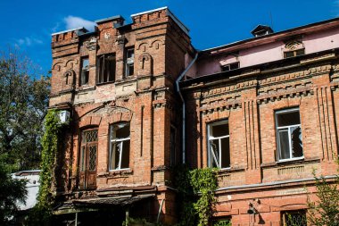 Kharkiv, Ukrayna, 11 Eylül 2024 Kharkiv şehri. Rusya ile savaş sırasında Harkiv binaları füzeler tarafından tehdit ediliyordu. Altyapı ve binalar birincil hedeflerdir.