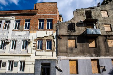 Kharkiv, Ukrayna, 11 Eylül 2024 Kharkiv şehri. Rusya ile savaş sırasında Harkiv binaları füzeler tarafından tehdit ediliyordu. Altyapı ve binalar birincil hedeflerdir.