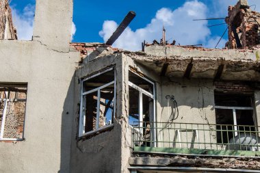 Kharkiv, Ukrayna, 11 Eylül 2024 Kharkiv şehri. Rusya ile savaş sırasında Harkiv binaları füzeler tarafından tehdit ediliyordu. Altyapı ve binalar birincil hedeflerdir.