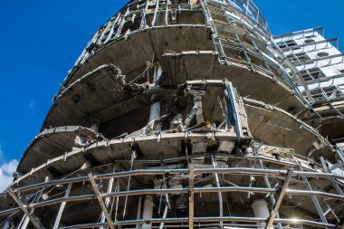 Kharkiv, Ukrayna, 11 Eylül 2024 Kharkiv şehri. Rusya ile savaş sırasında Harkiv binaları füzeler tarafından tehdit ediliyordu. Altyapı ve binalar birincil hedeflerdir.