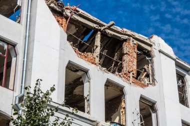 Kharkiv, Ukrayna, 11 Eylül 2024 Kharkiv şehri. Rusya ile savaş sırasında Harkiv binaları füzeler tarafından tehdit ediliyordu. Altyapı ve binalar birincil hedeflerdir.
