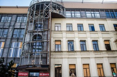 Kharkiv, Ukrayna, 11 Eylül 2024 Kharkiv şehri. Rusya ile savaş sırasında Harkiv binaları füzeler tarafından tehdit ediliyordu. Altyapı ve binalar birincil hedeflerdir.