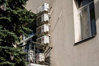 Kharkiv, Ukrayna, 18 Eylül 2024 Kharkiv şehri. Rusya ile savaş sırasında Harkiv binaları füzeler tarafından tehdit ediliyordu. Altyapı ve binalar birincil hedeflerdir.