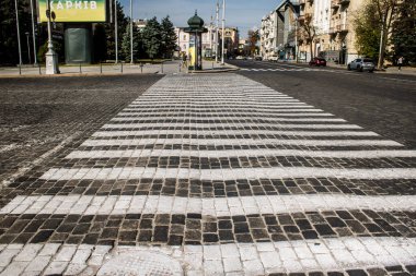 Kharkiv, Ukrayna, 18 Eylül 2024 Kharkiv şehri. Rusya ile savaş sırasında Harkiv binaları füzeler tarafından tehdit ediliyordu. Altyapı ve binalar birincil hedeflerdir.