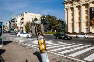 Kharkiv, Ukrayna, 18 Eylül 2024 Kharkiv şehri. Rusya ile savaş sırasında Harkiv binaları füzeler tarafından tehdit ediliyordu. Altyapı ve binalar birincil hedeflerdir.