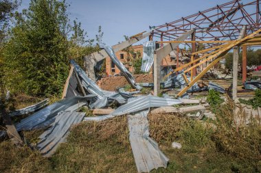 Borivska Selyshchna, Ukrayna, 28 Eylül 2024 Borivska Selyshchna şehri. Rusya ile savaş sırasında, Borivska Selyshchna şehri füzeler tarafından tehdit edildi. Altyapı ve binalar birincil hedeflerdir.