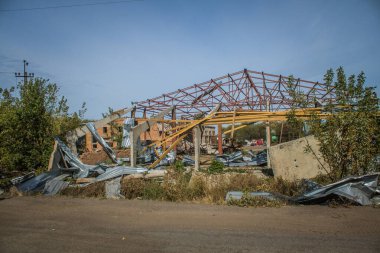 Borivska Selyshchna, Ukrayna, 28 Eylül 2024 Borivska Selyshchna şehri. Rusya ile savaş sırasında, Borivska Selyshchna şehri füzeler tarafından tehdit edildi. Altyapı ve binalar birincil hedeflerdir.