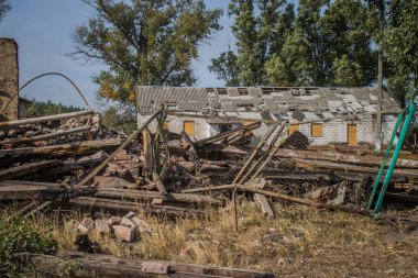 Borivska Selyshchna, Ukrayna, 28 Eylül 2024 Borivska Selyshchna şehri. Rusya ile savaş sırasında, Borivska Selyshchna şehri füzeler tarafından tehdit edildi. Altyapı ve binalar birincil hedeflerdir.