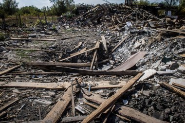 Borivska Selyshchna, Ukrayna, 28 Eylül 2024 Borivska Selyshchna şehri. Rusya ile savaş sırasında, Borivska Selyshchna şehri füzeler tarafından tehdit edildi. Altyapı ve binalar birincil hedeflerdir.