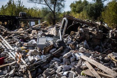Borivska Selyshchna, Ukrayna, 28 Eylül 2024 Borivska Selyshchna şehri. Rusya ile savaş sırasında, Borivska Selyshchna şehri füzeler tarafından tehdit edildi. Altyapı ve binalar birincil hedeflerdir.