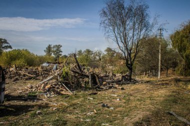 Borivska Selyshchna, Ukrayna, 28 Eylül 2024 Borivska Selyshchna şehri. Rusya ile savaş sırasında, Borivska Selyshchna şehri füzeler tarafından tehdit edildi. Altyapı ve binalar birincil hedeflerdir.