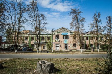 Borova, Ukrayna, 28 Eylül 2024 Borova şehri. Rusya ile savaş sırasında, Borova şehri füzeler tarafından tehdit edildi. Altyapı ve binalar birincil hedeflerdir.