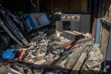 Kharkiv, Ukrayna, 28 Eylül 2024, Harkiv 'in kuzeyindeki Saltivka' da Hasarlı Bina. Banliyö bölgesi, Rusya 'nın bombardımanından ülkedeki diğer bölgelerden daha fazla etkilendi..