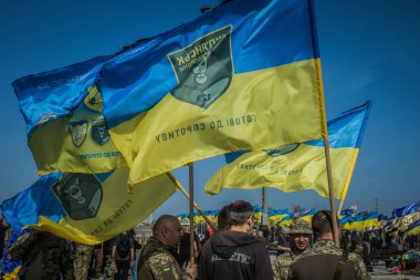 Kharkiv, Ukrayna, 30 Eylül 2024 123. Tabur 'un bölük komutanı Yüzbaşı Maksym Kudrin' in cenazesi. Cenaze töreni Zafer Sokağı mezarlığında yapılacak.
