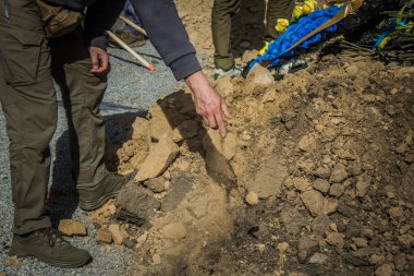 Kharkiv, Ukrayna, 30 Eylül 2024 123. Tabur 'un bölük komutanı Yüzbaşı Maksym Kudrin' in cenazesi. Cenaze töreni Zafer Sokağı mezarlığında yapılacak.