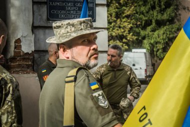 Kharkiv, Ukrayna, 30 Eylül 2024 123. Tabur 'un bölük komutanı Yüzbaşı Maksym Kudrin' in cenazesi. Cenaze töreni Zafer Sokağı mezarlığında yapılacak.