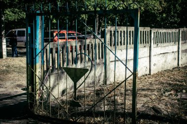 Sumy, Ukrayna, 30 Eylül 2024 Sumy 'deki Saint Panteleimon Tıp Merkezi' ne yapılan saldırıdan sonra en az sekiz kişi öldü. Hastaneye Shahed kamikaze dronları çarpmış..