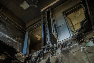 Sumy, Ukrayna, 30 Eylül 2024 Sumy 'deki Saint Panteleimon Tıp Merkezi' ne yapılan saldırıdan sonra en az sekiz kişi öldü. Hastaneye Shahed kamikaze dronları çarpmış..