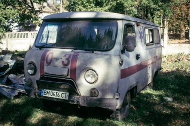 Sumy, Ukrayna, 30 Eylül 2024 Sumy 'deki Saint Panteleimon Tıp Merkezi' ne yapılan saldırıdan sonra en az sekiz kişi öldü. Hastaneye Shahed kamikaze dronları çarpmış..