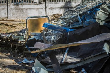 Sumy, Ukrayna, 30 Eylül 2024 Sumy 'deki Saint Panteleimon Tıp Merkezi' ne yapılan saldırıdan sonra en az sekiz kişi öldü. Hastaneye Shahed kamikaze dronları çarpmış..