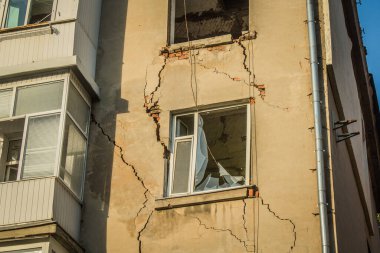 Sumy, Ukrayna, Ekim 04, 2024 Sumy Şehri. Rusya ile savaş sırasında Sumy şehri füzeler tarafından tehdit edildi. Altyapı ve binalar birincil hedeflerdir.