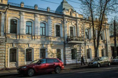 Sumy, Ukrayna, Ekim 04, 2024 Sumy Şehri. Rusya ile savaş sırasında Sumy şehri füzeler tarafından tehdit edildi. Altyapı ve binalar birincil hedeflerdir.