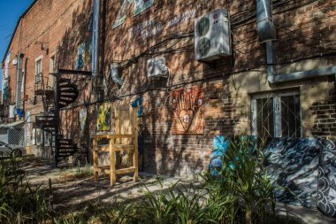 Sumy, Ukrayna, Ekim 04, 2024 Sumy Şehri. Rusya ile savaş sırasında Sumy şehri füzeler tarafından tehdit edildi. Altyapı ve binalar birincil hedeflerdir.