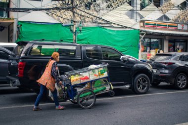 Bangkok, Tayland, 26 Kasım 2024 Cityscape ve Tayland 'ın başkenti Bangkok sokakları. Canlı sokak hayatı, zengin kültür mirası, hareketli pazarları ve nefis mutfağıyla ünlüdür..