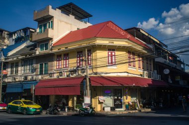 Bangkok, Tayland, 26 Kasım 2024 Cityscape ve Tayland 'ın başkenti Bangkok sokakları. Canlı sokak hayatı, zengin kültür mirası, hareketli pazarları ve nefis mutfağıyla ünlüdür..