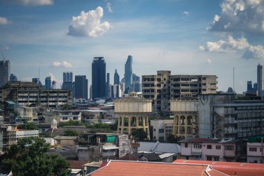 Bangkok, Tayland, 26 Kasım 2024. Tayland 'ın başkenti Bangkok Panoramik Manzarası. Canlı sokak hayatı, zengin kültür mirası, hareketli pazarları ve nefis mutfağıyla ünlüdür..