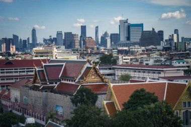 Bangkok, Tayland, 26 Kasım 2024. Tayland 'ın başkenti Bangkok Panoramik Manzarası. Canlı sokak hayatı, zengin kültür mirası, hareketli pazarları ve nefis mutfağıyla ünlüdür..