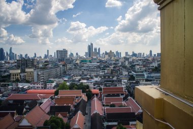 Bangkok, Tayland, 26 Kasım 2024. Tayland 'ın başkenti Bangkok Panoramik Manzarası. Canlı sokak hayatı, zengin kültür mirası, hareketli pazarları ve nefis mutfağıyla ünlüdür..